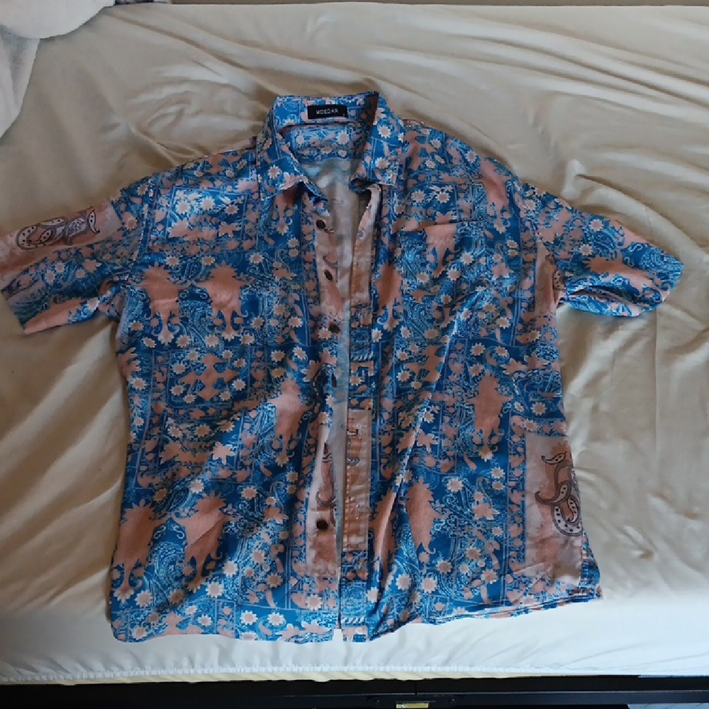 Men's Blue and Pink Floral Casual Shirt